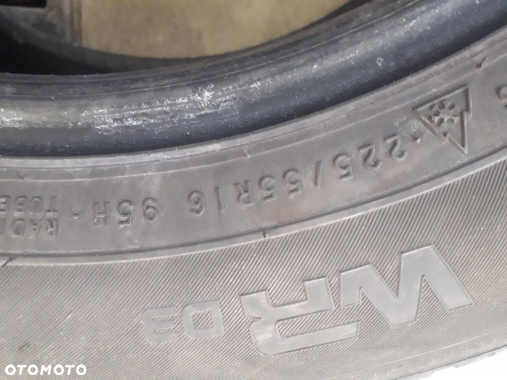 2 opony zimowe 225/55/16 95H Nokian WR D3 - 7