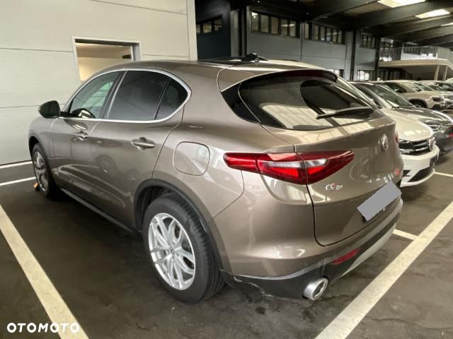 Alfa Romeo Stelvio 2.0 Turbo Executive Q4 - 1