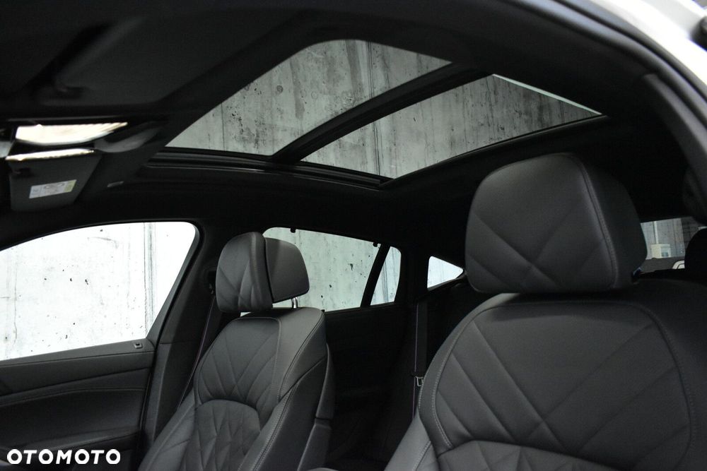 BMW X6 - 10