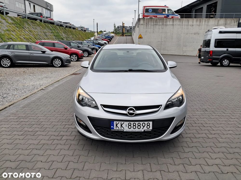 Opel Astra 1.6 Business EU6 - 9