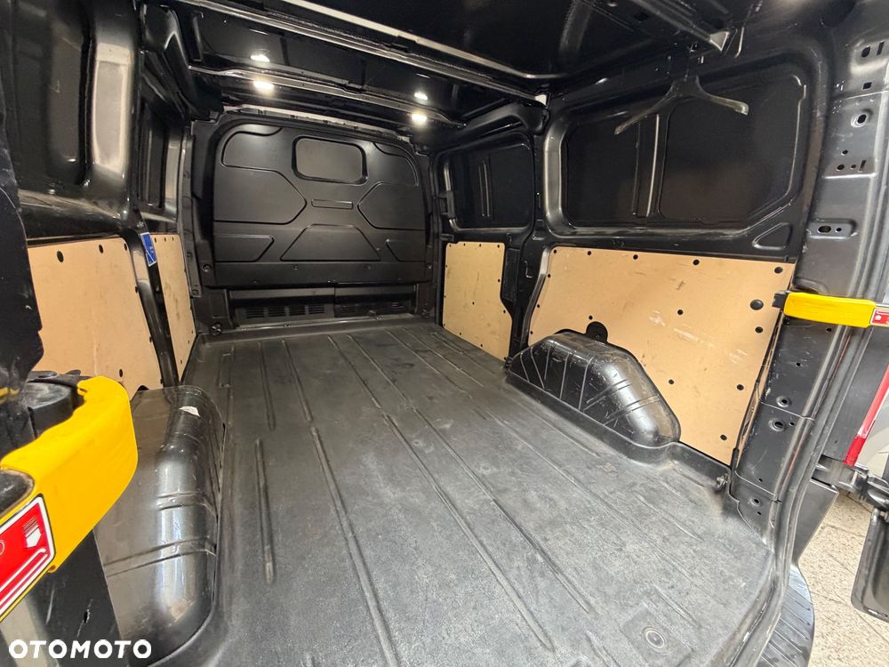 Ford Transit Custom - 12