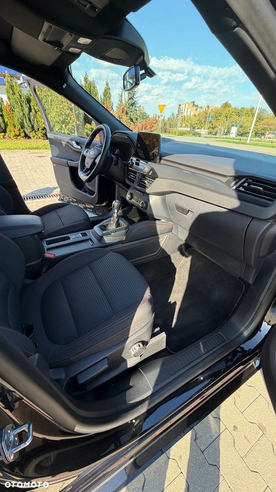 Ford Kuga - 17