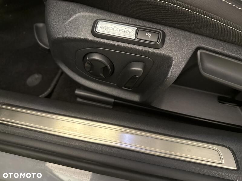Volkswagen Arteon 2.0 TDI R-Line DSG - 20