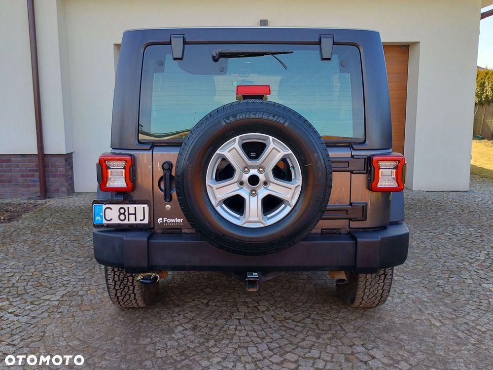 Jeep Wrangler 3.6 Unlim X - 11