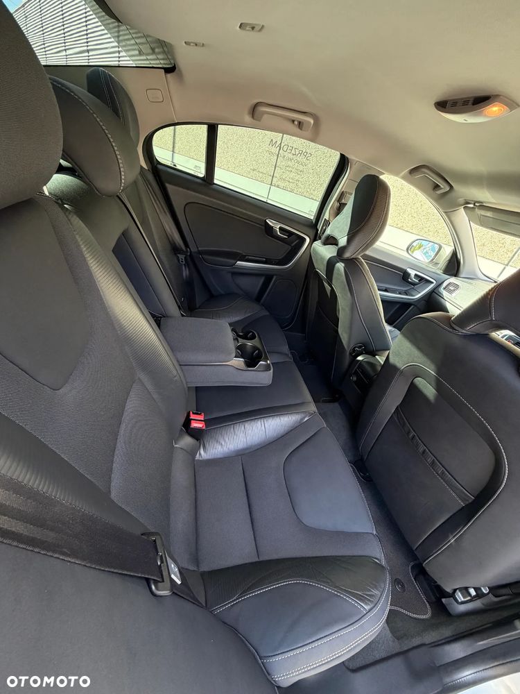 Volvo S60 D3 - 11