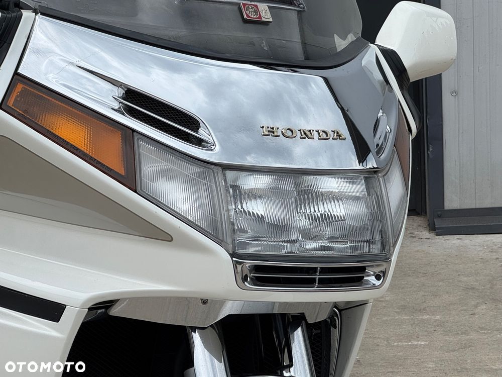 Honda GL - 11