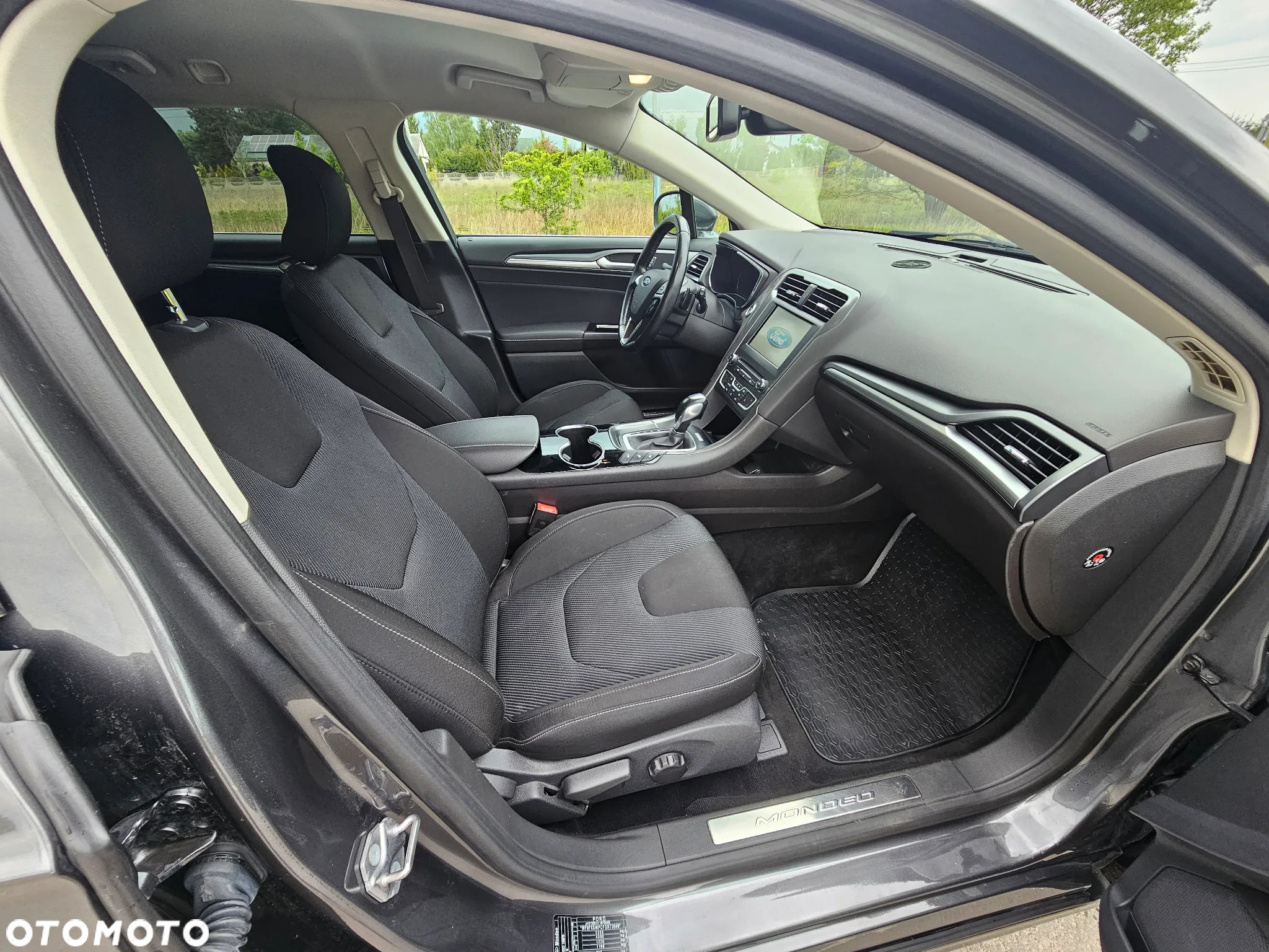 Ford Mondeo 2.0 TDCi Titanium PowerShift - 9