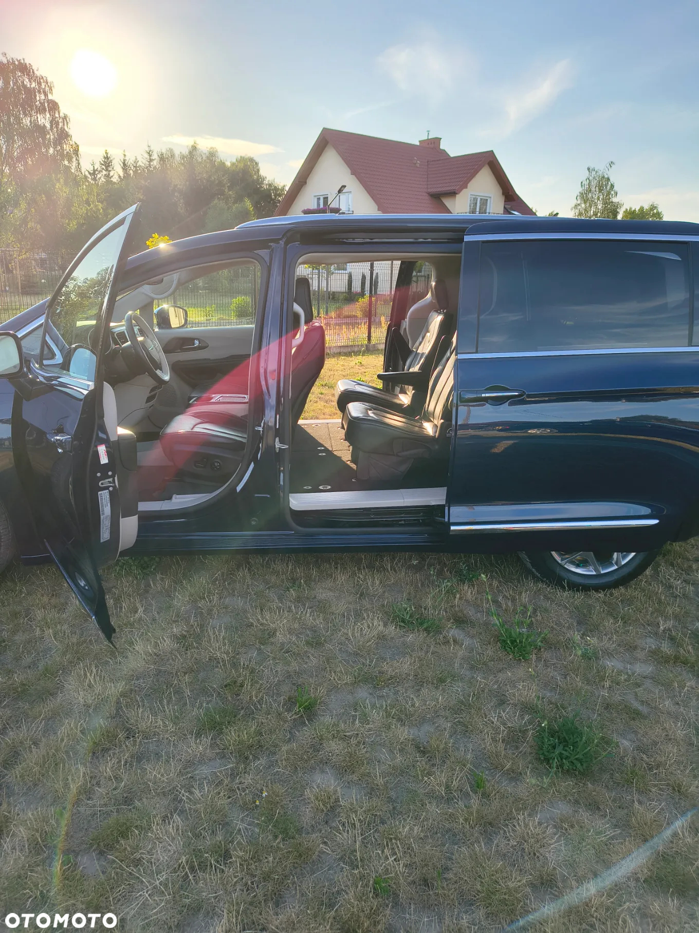 Chrysler Pacifica - 20