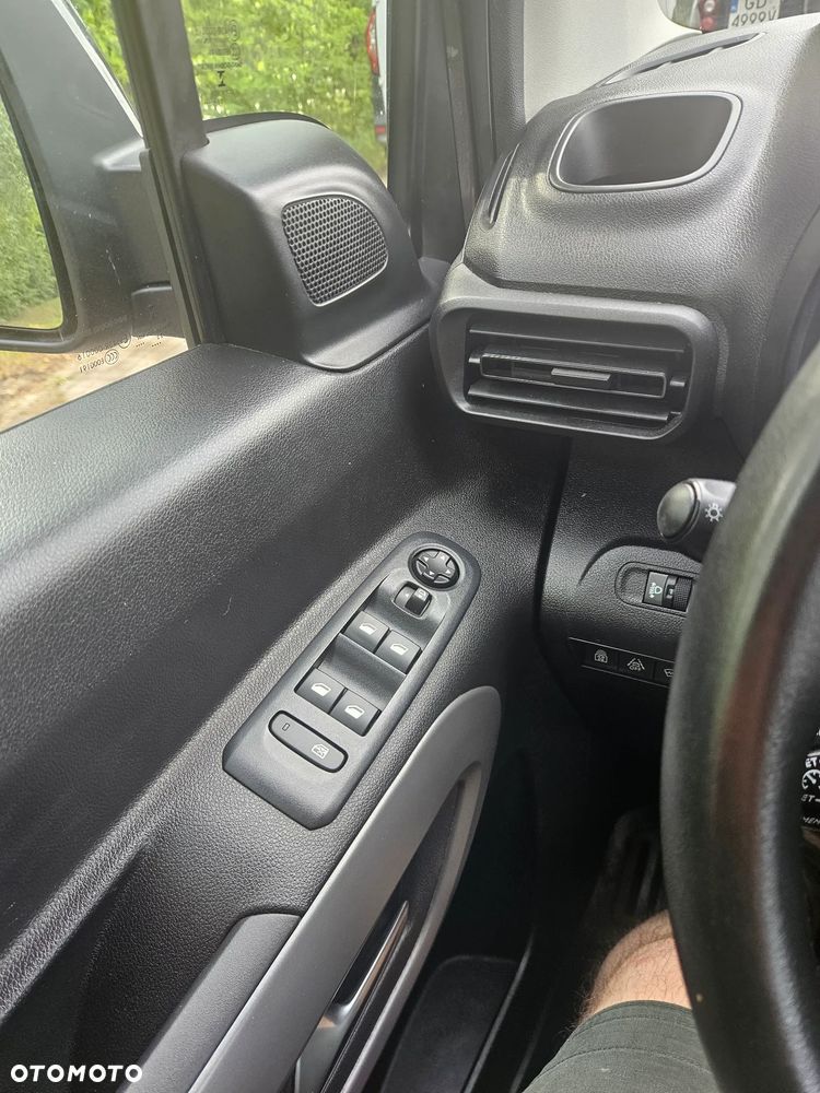 Toyota Proace City Verso Long 1.5 D-4D Family - 8