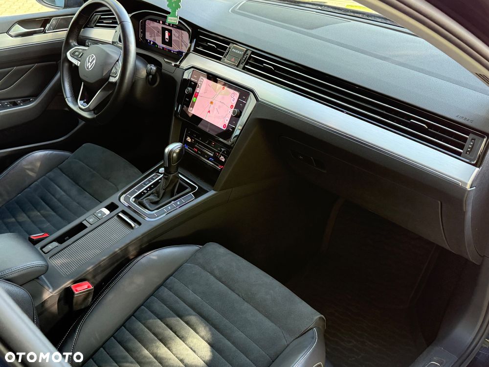 Volkswagen Passat Variant 2.0 TDI EVO Elegance DSG - 31