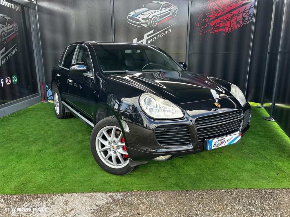 Porsche Cayenne Turbo - 1