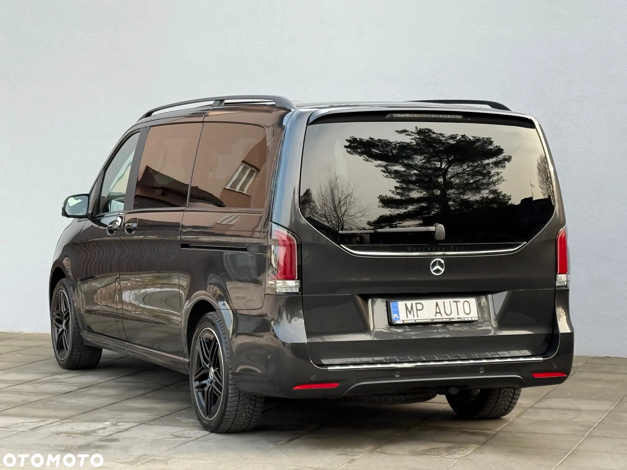 Mercedes-Benz Klasa V 300 d 4-Matic Avantgarde 9G-Tronic (d³ugi) - 4