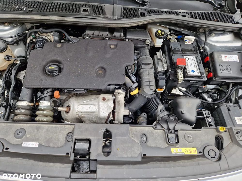 Opel Corsa 1.5 D Edition S&S - 18