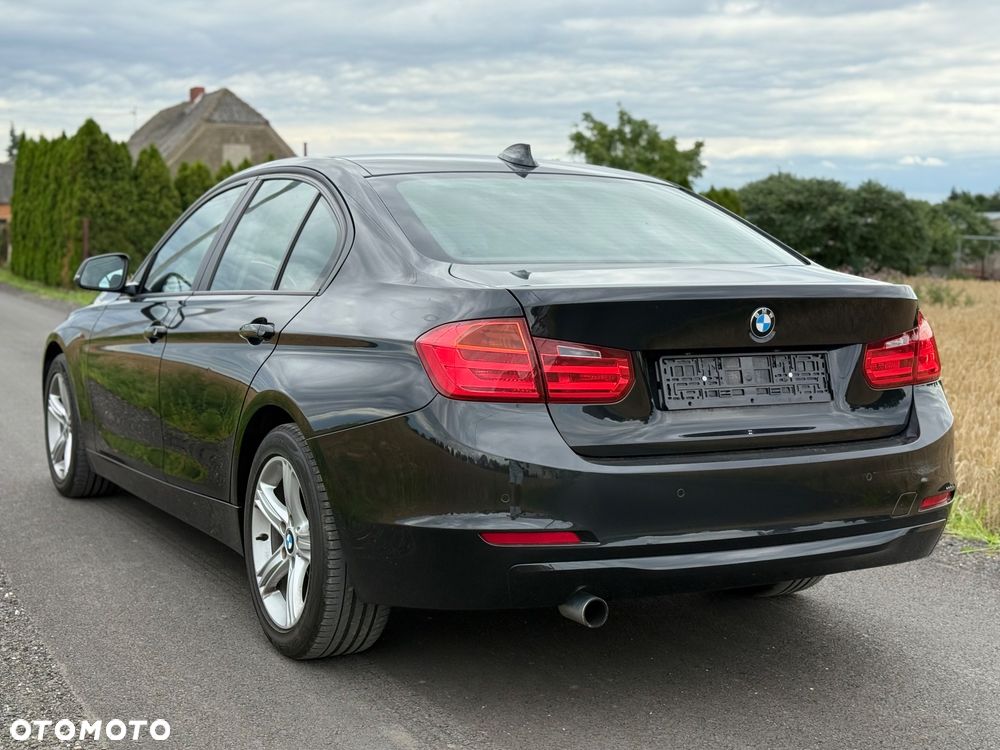 BMW Seria 3 316i - 6