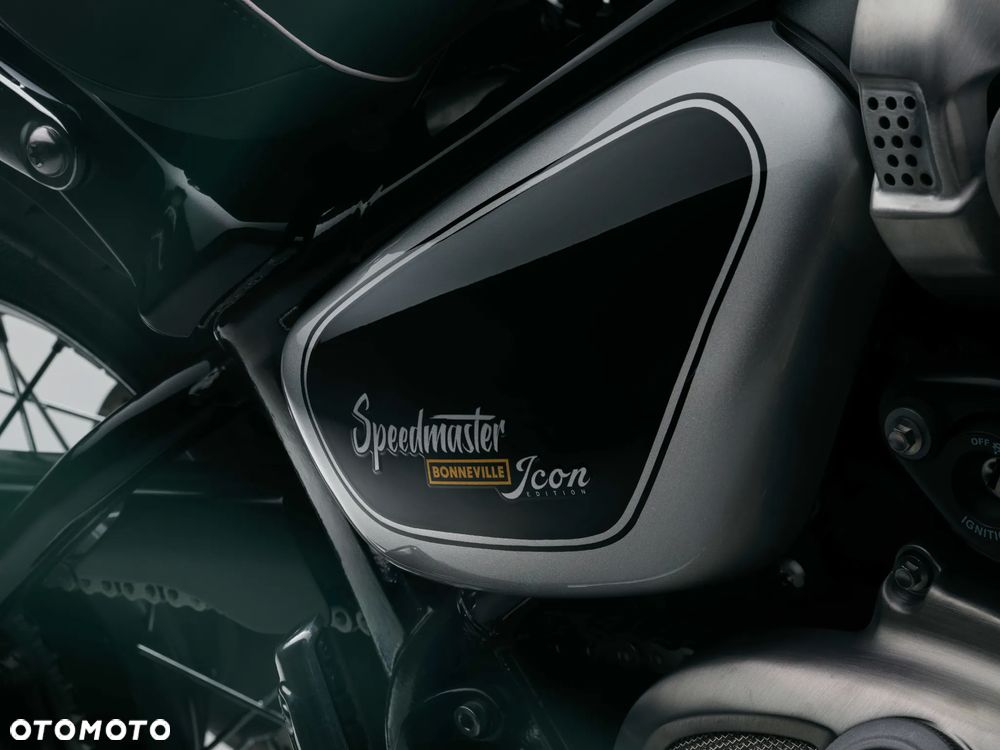 Triumph Bonneville - 7