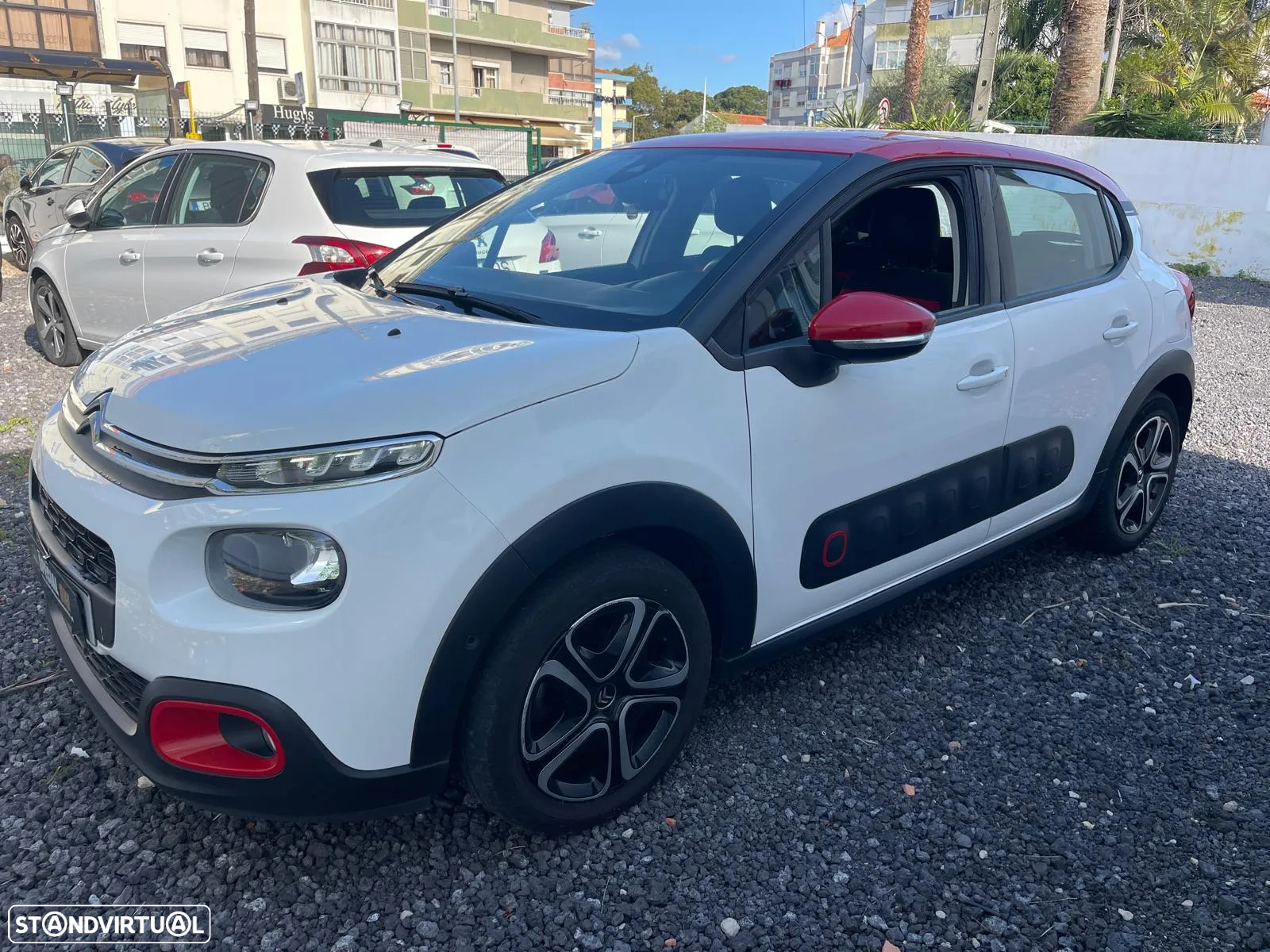 Citroën C3 1.2 PureTech Shine EAT6 - 6