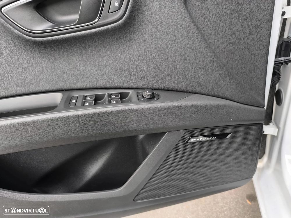 SEAT Leon 2.0 TDI DPF S&S DSG FR - 23