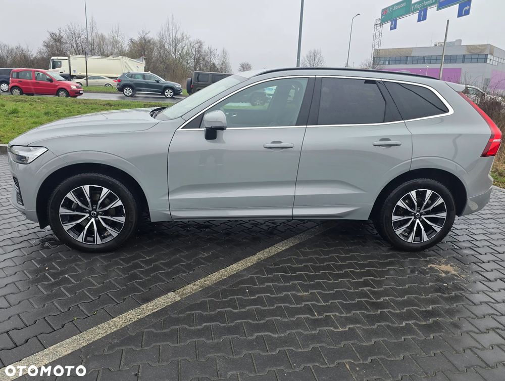 Volvo XC 60 B5 B AWD Ultimate Dark - 2
