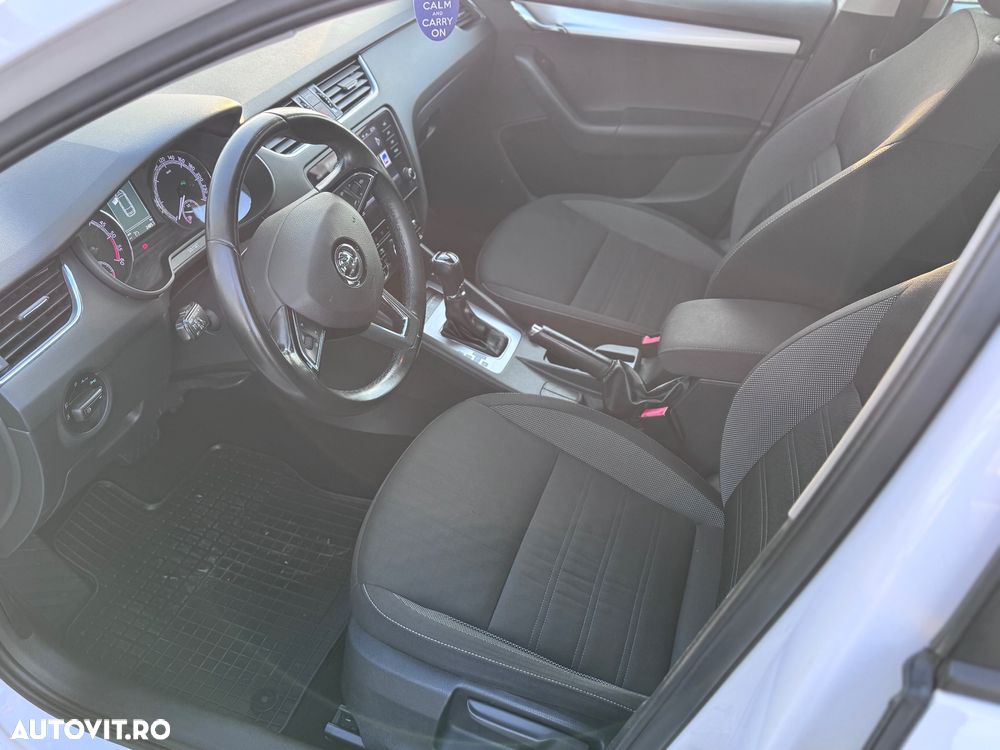 Skoda Octavia 2.0 TDI DSG Ambition - 11