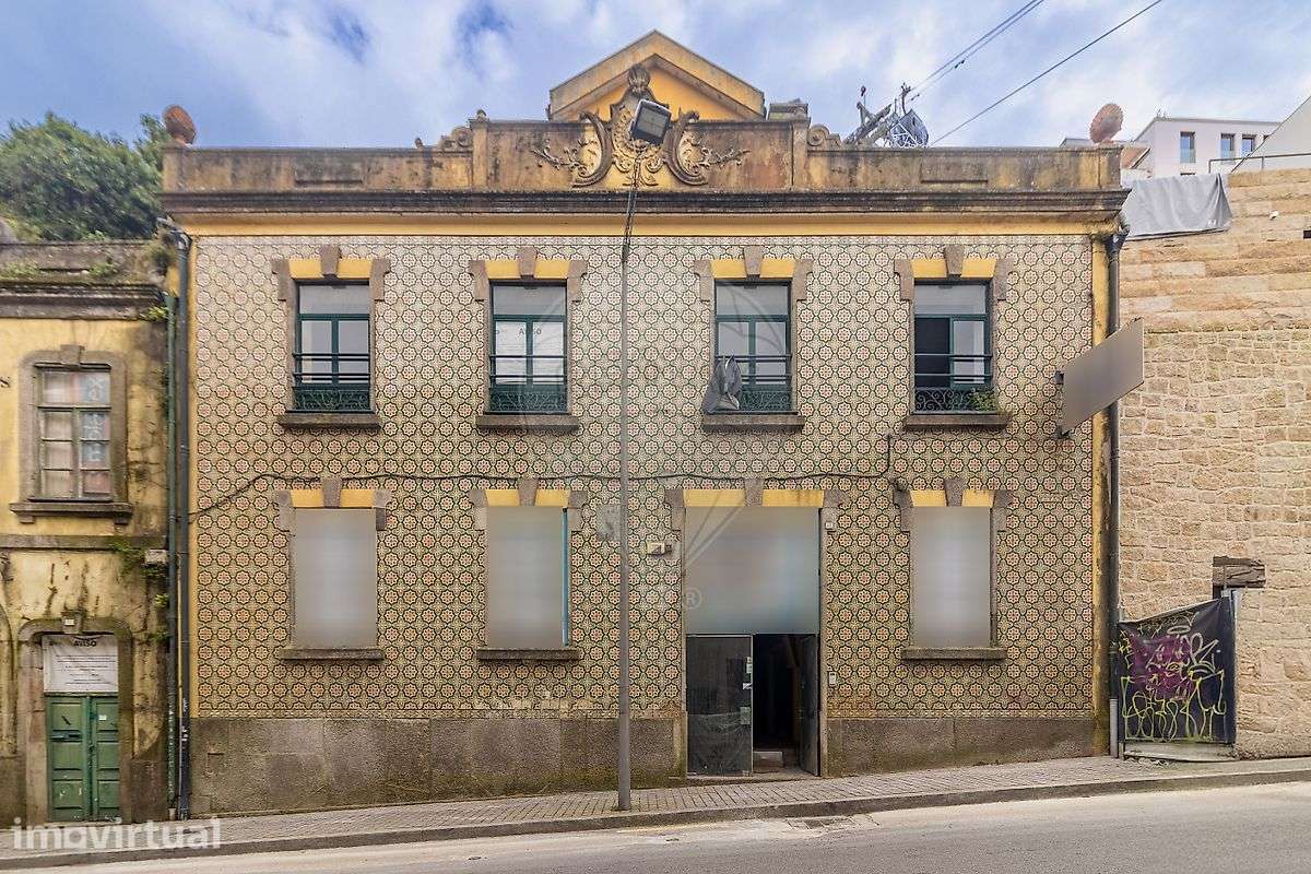 Prédio  para venda - Grande imagem: 2/9