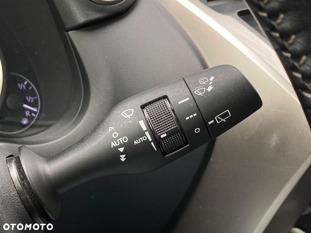 Lexus NX 300h Business Edition AWD - 28