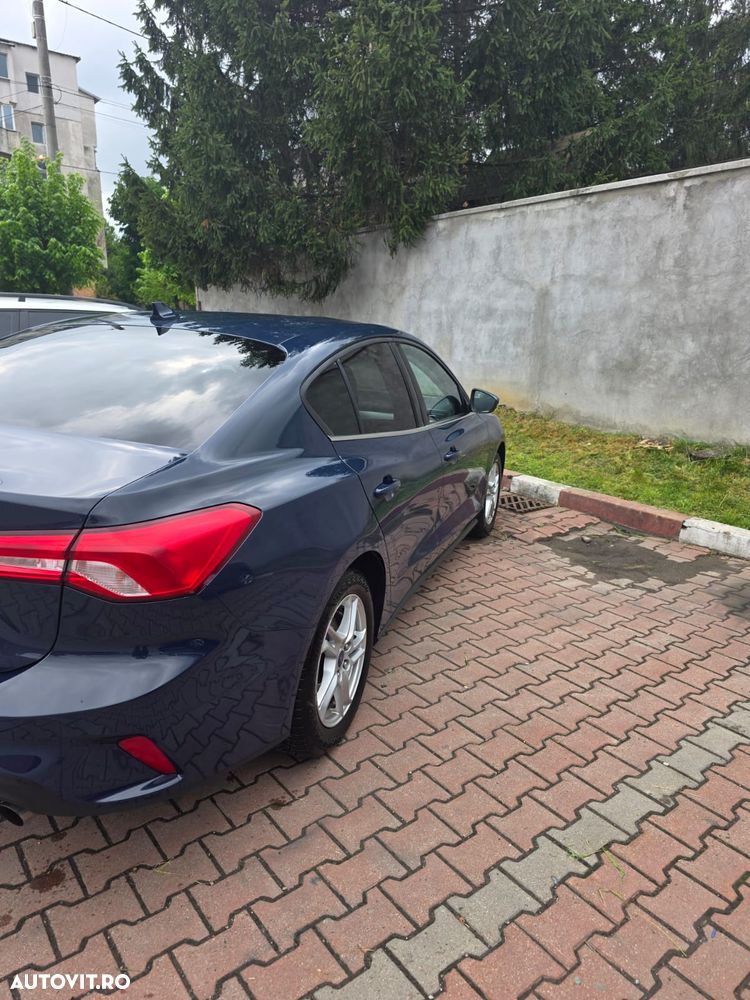 Ford Focus - 6