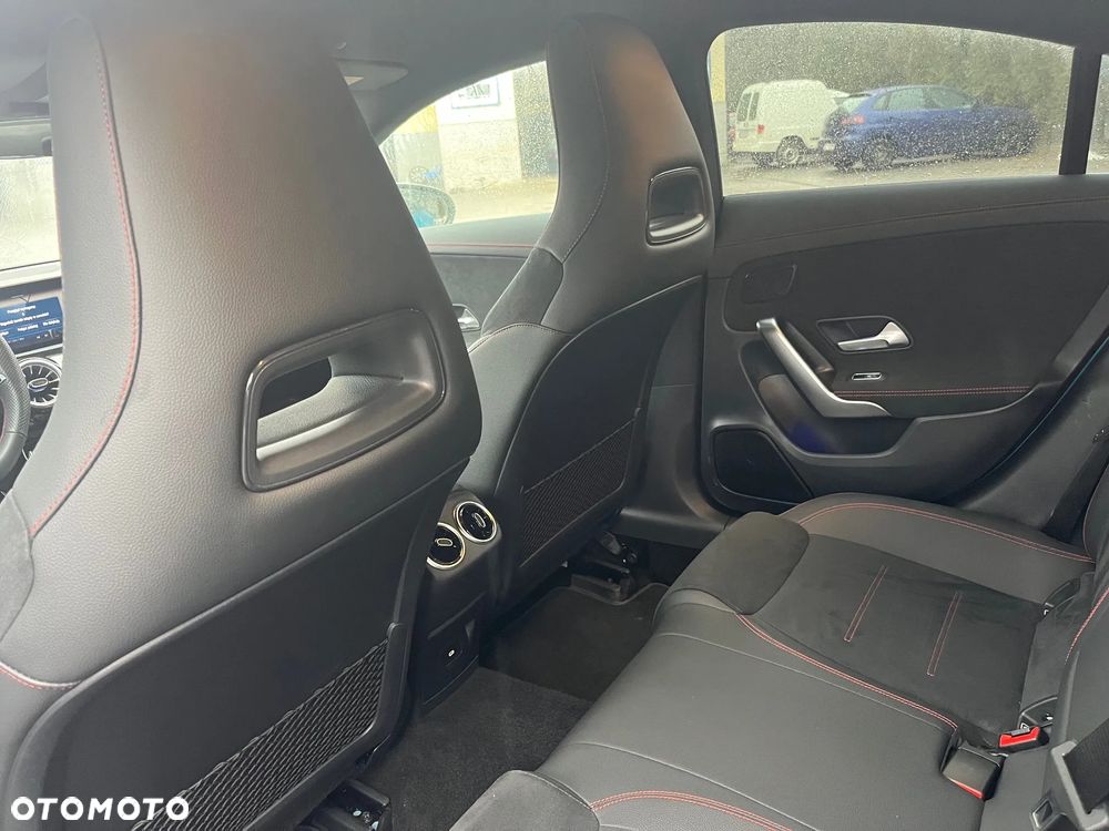 Mercedes-Benz CLA 250 4Matic 8G-DCT Edition AMG Line - 28