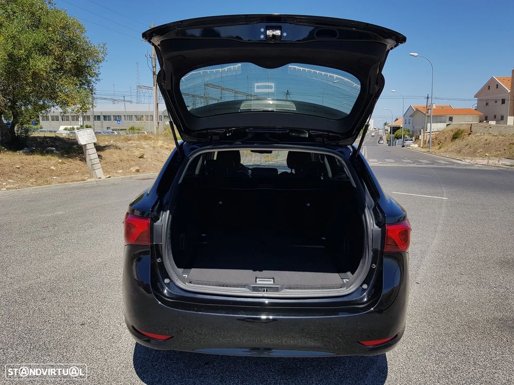 Toyota Avensis Touring Sports 1.6 D-4D Luxury+GPS - 47