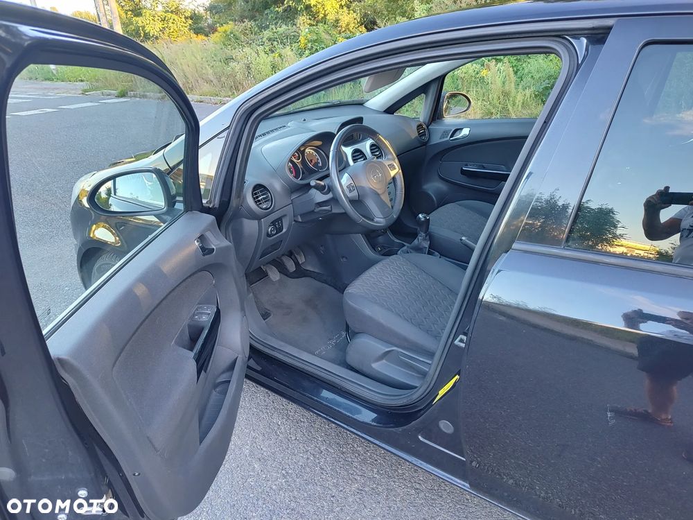 Opel Corsa 1.4 16V Graphite - 9