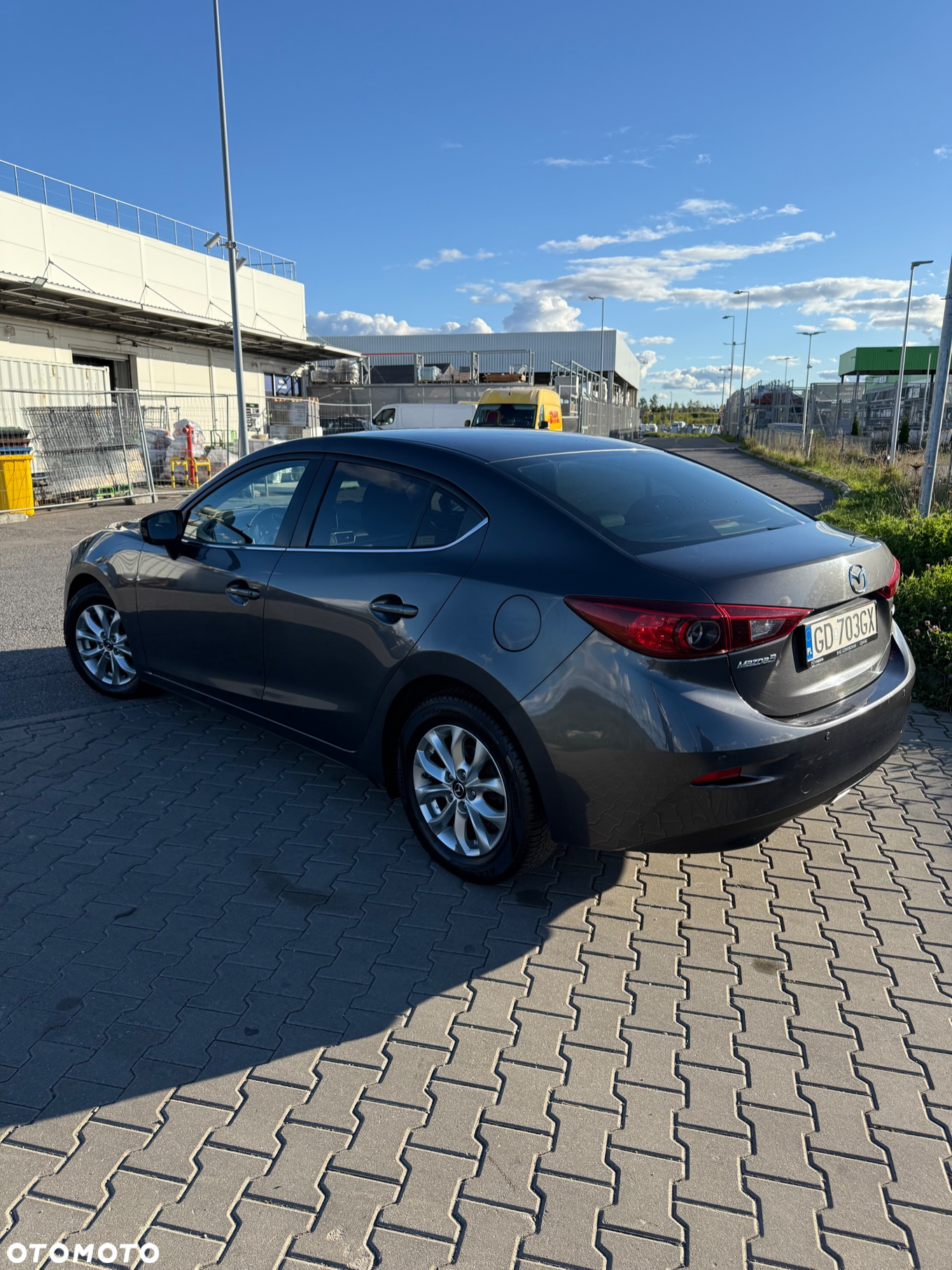 Mazda 3 - 4