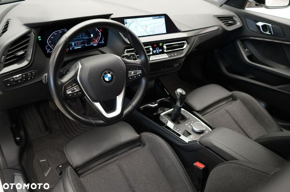 BMW Seria 1 - 15