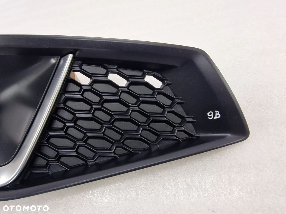 AUDI A4 / S4 B9 LIFT S-LINE COMPETITION 18- LEWA / PRAWA KRATKA BOCZNA ZDERZAKA PRZEDNIEGO PRZÓD , NR 8W0807681BA / 8W0807682BA , NR AUKCJI KB9 - 12