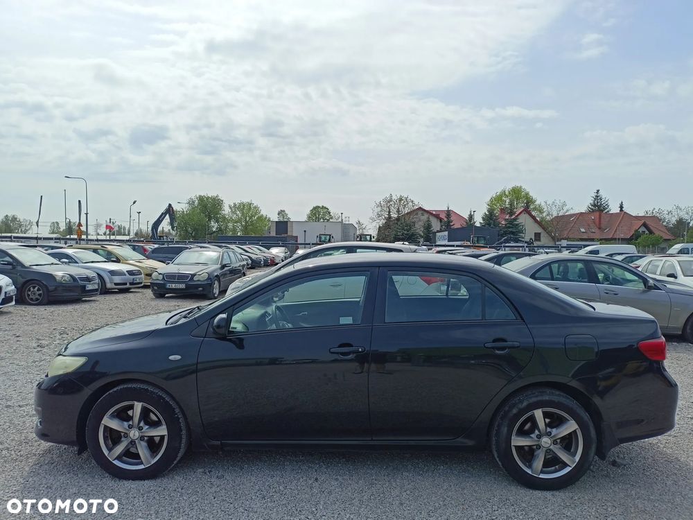 Toyota Corolla - 2