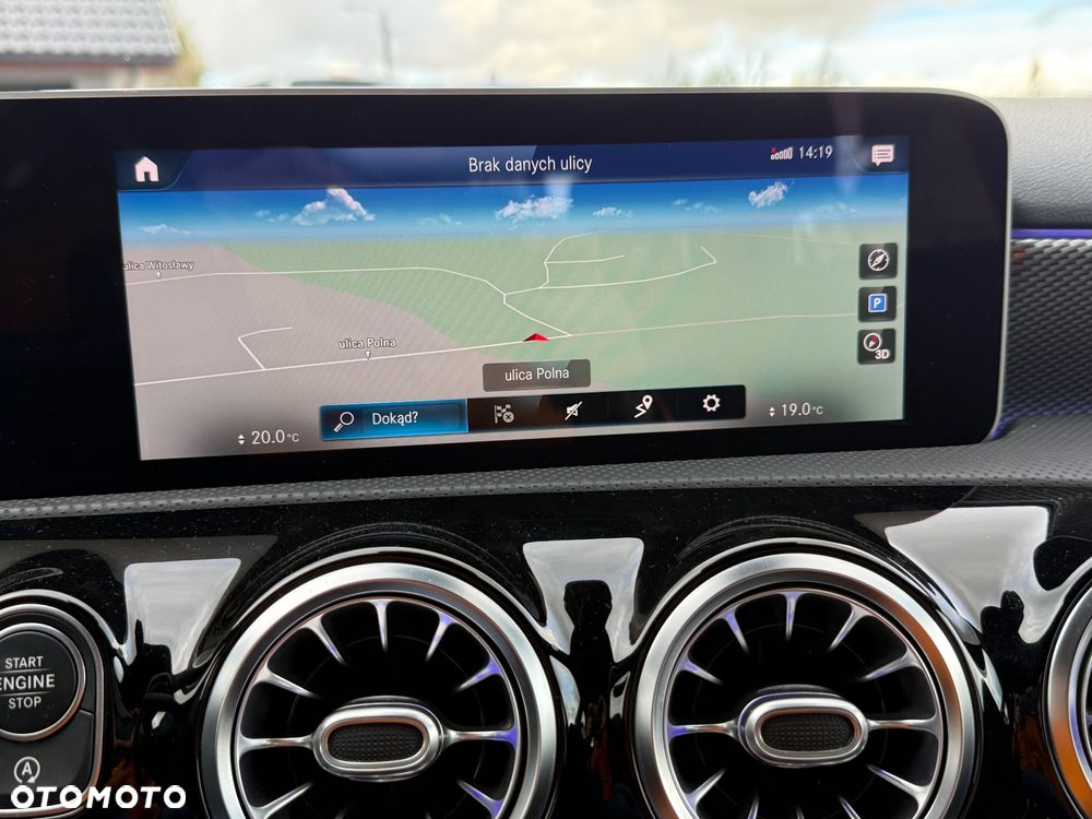 Mercedes-Benz Klasa A 220 4-Matic 7G-DCT - 24