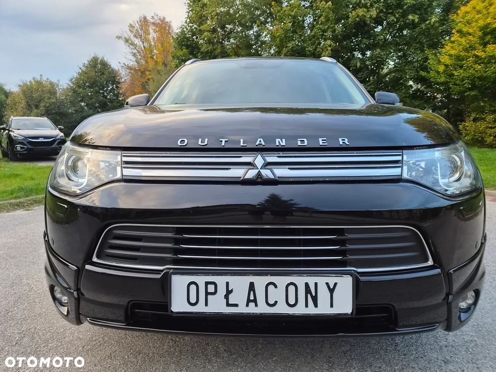 Mitsubishi Outlander - 12