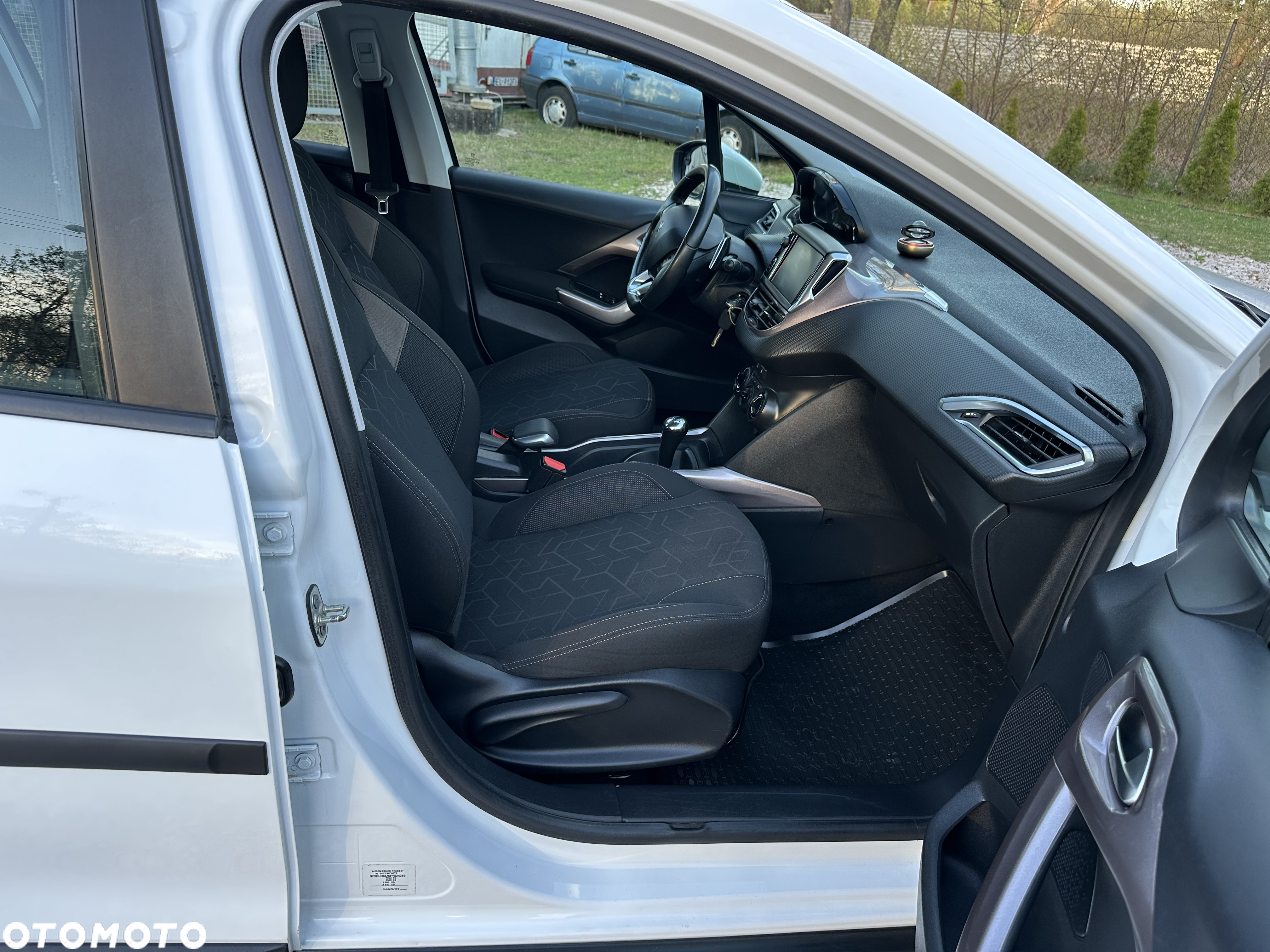 Peugeot 2008 - 15