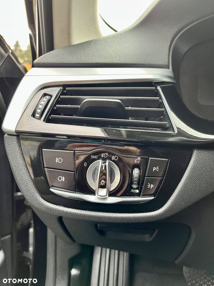 BMW Seria 5 - 10