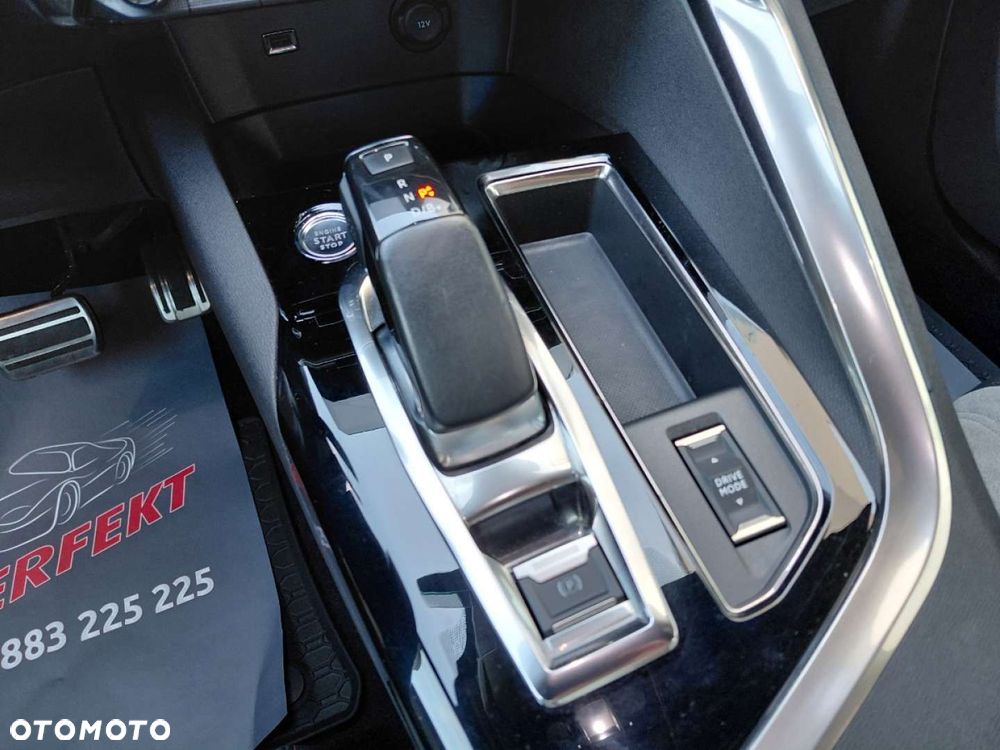 Peugeot 3008 - 21