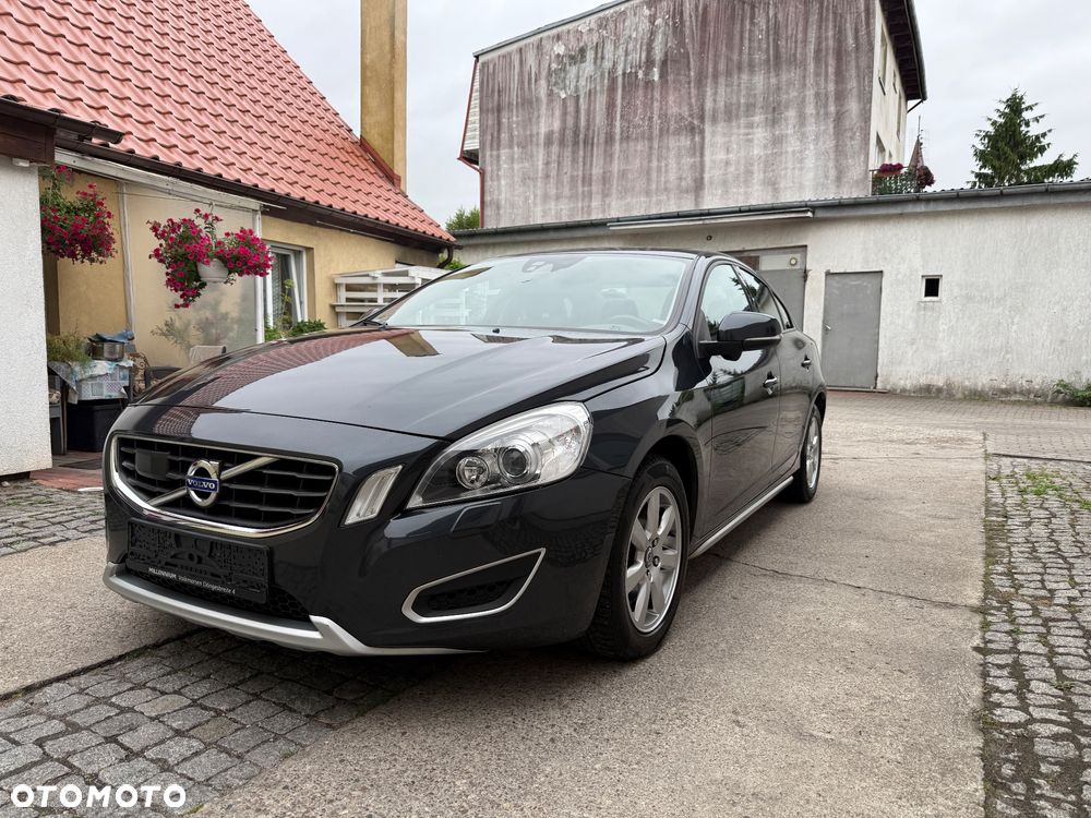 Volvo S60 D3 Geartronic Momentum - 6