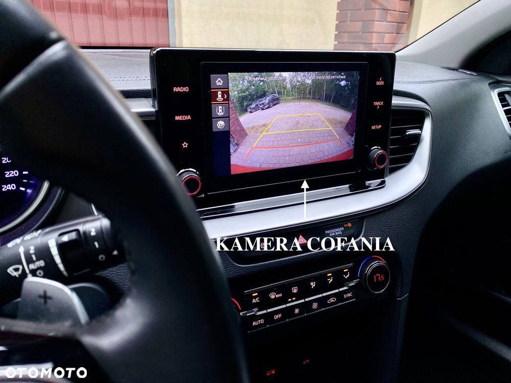 Kia Ceed 1.5 T-GDI M DCT - 24
