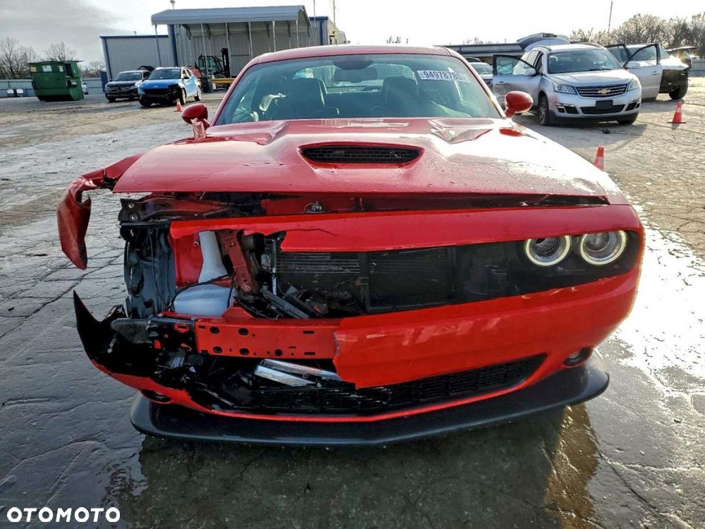 Dodge Challenger - 6