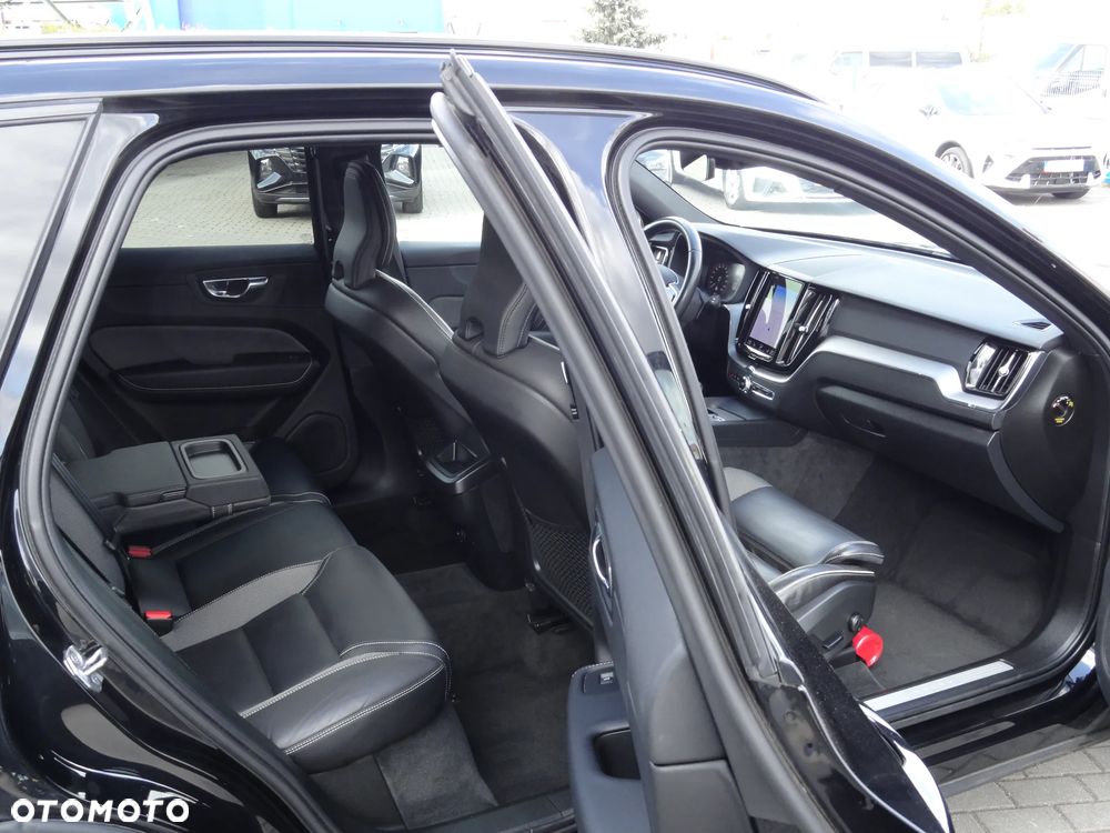 Volvo XC 60 B4 D Geartronic RDesign - 10