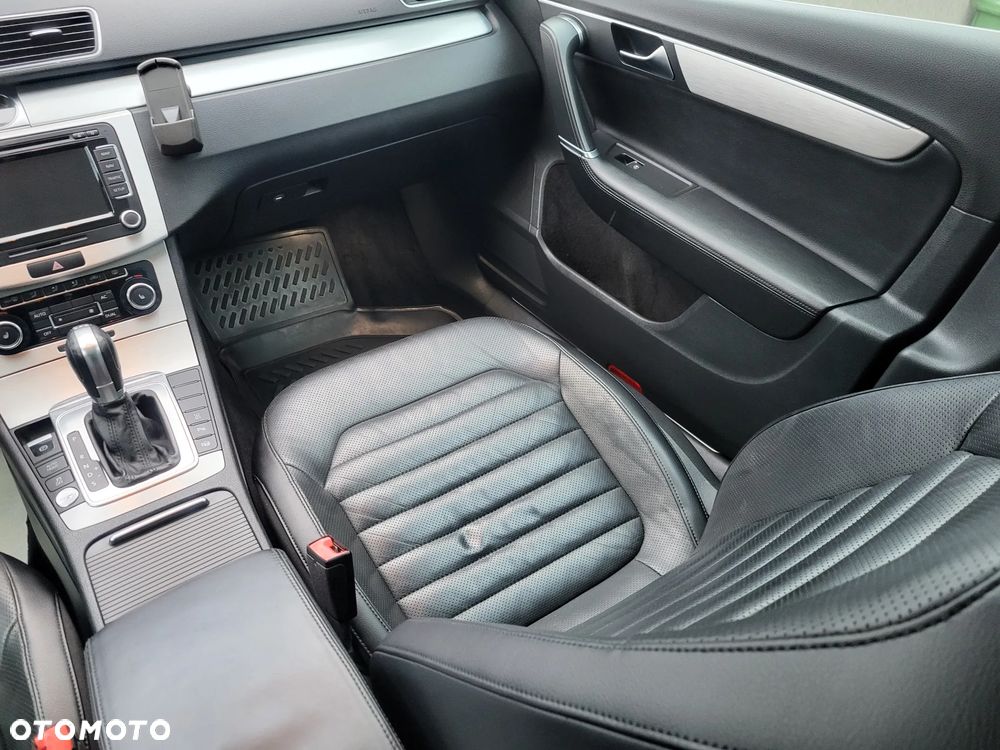 Volkswagen Passat 1.8 TSI Automatik Highline - 22