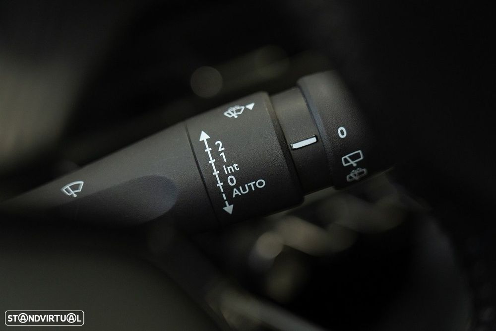 Peugeot 2008 1.5 BlueHDi Allure - 26