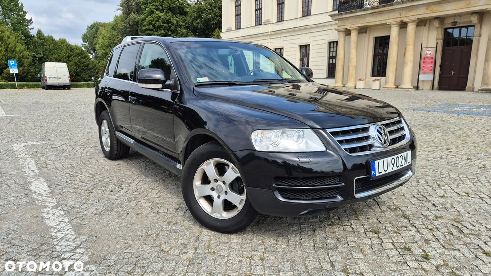Volkswagen Touareg - 1