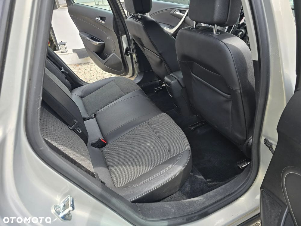 Opel Astra 1.6 Cosmo - 10