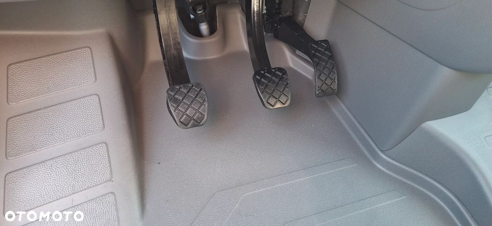 Volkswagen Crafter - 16