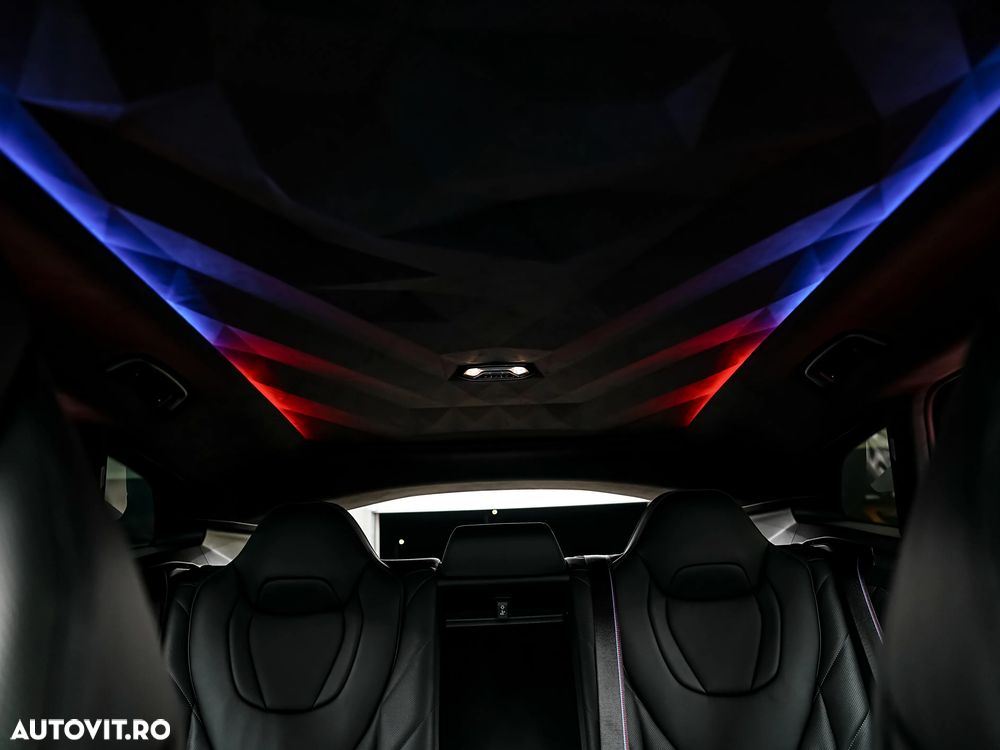 BMW XM 50e - 8