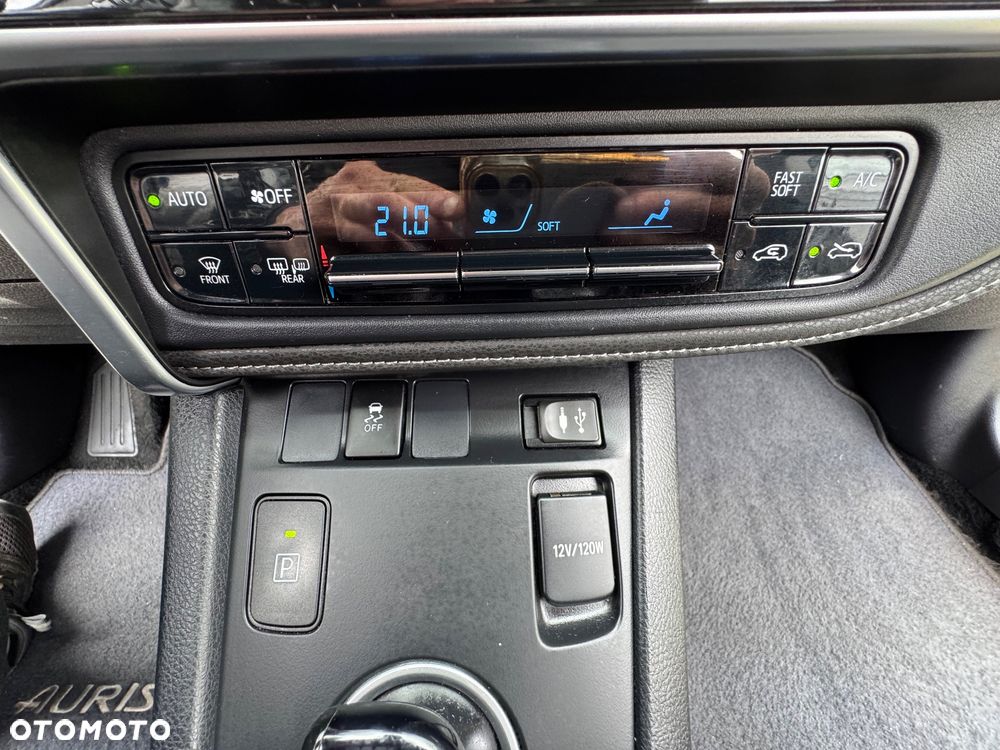 Toyota Auris - 19