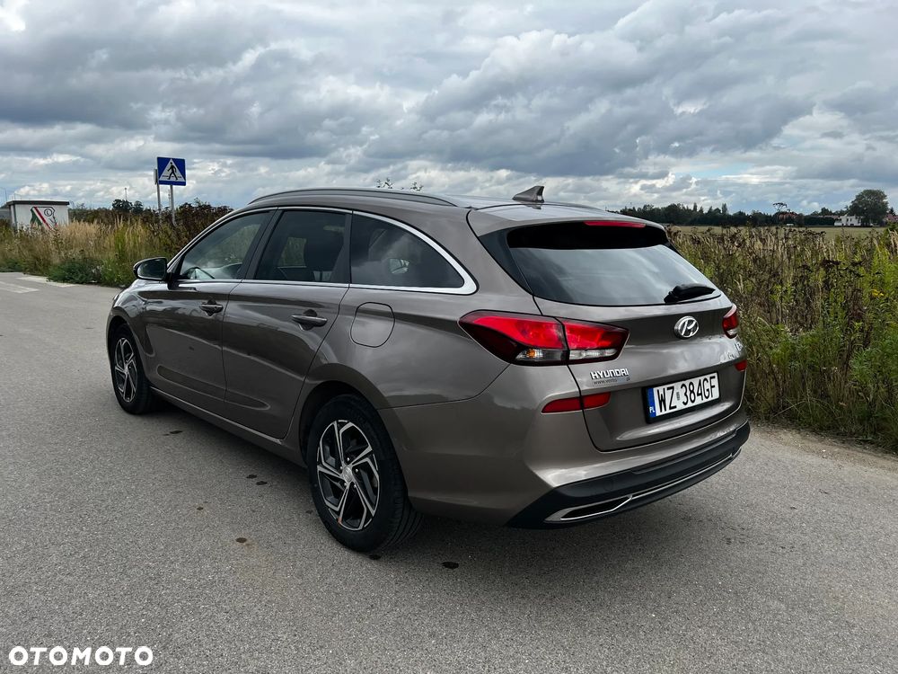 Hyundai i30 1.5 T-GDI 48V Smart - 9